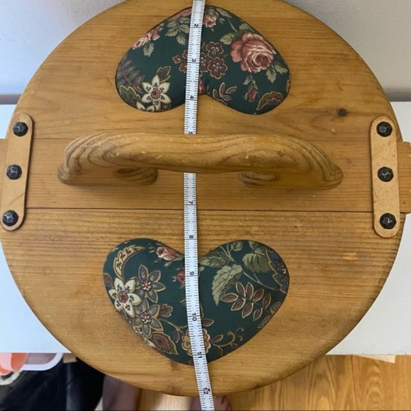 Vintage Wooden Heart Fabric Sewing Basket - Picture 15 of 15